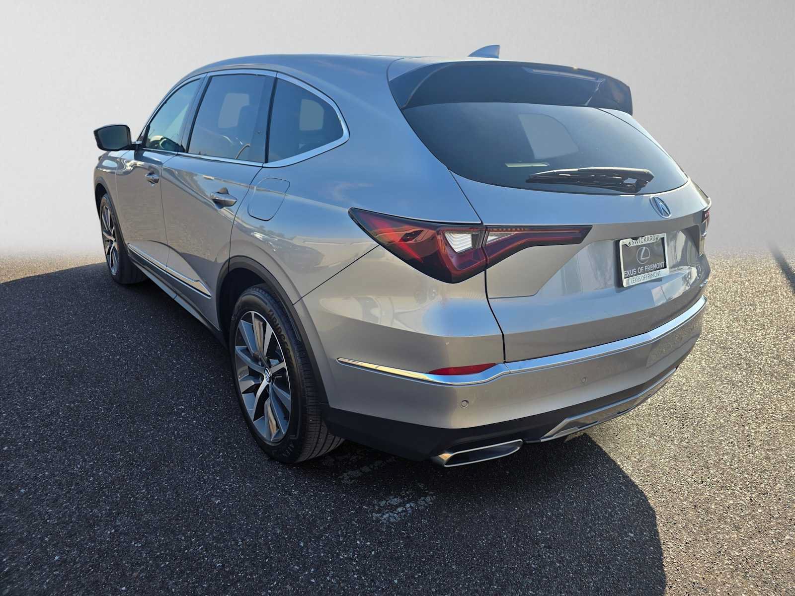 Used 2025 Acura MDX w/ Technology Package AWD/4WD image 5