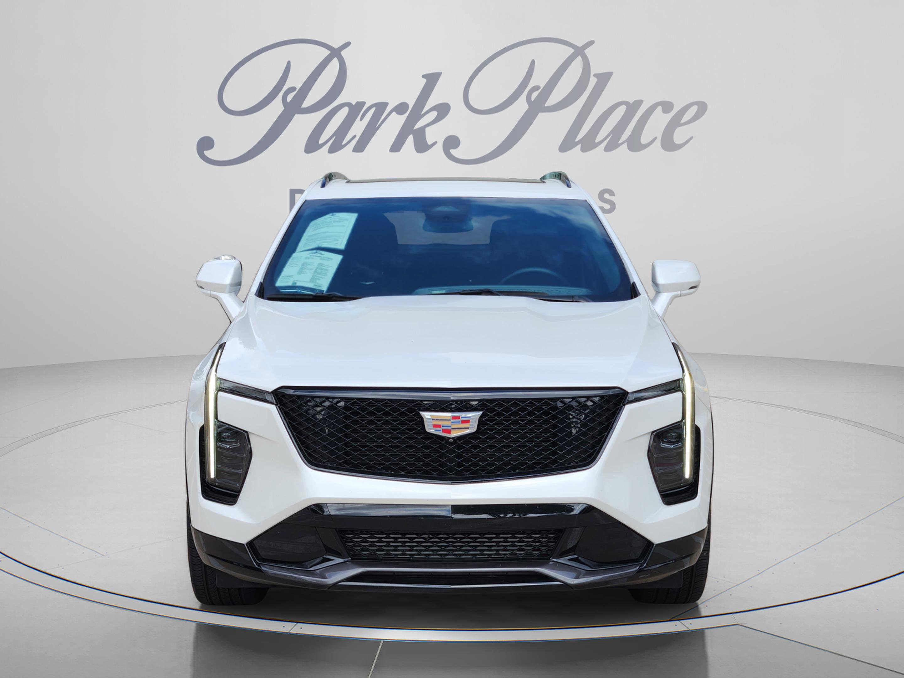 Used 2025 Cadillac XT4 Sport FWD image 5