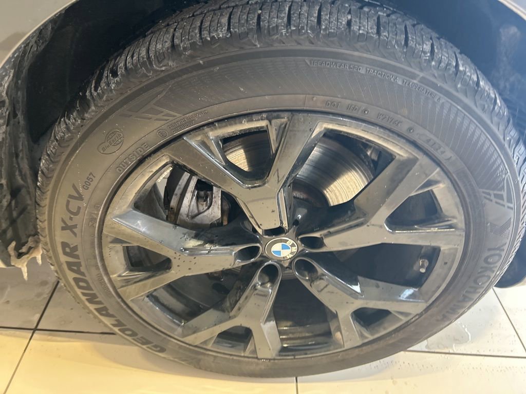 Used 2023 BMW X7 xDrive40i w/ Parking Assistance Package image 23