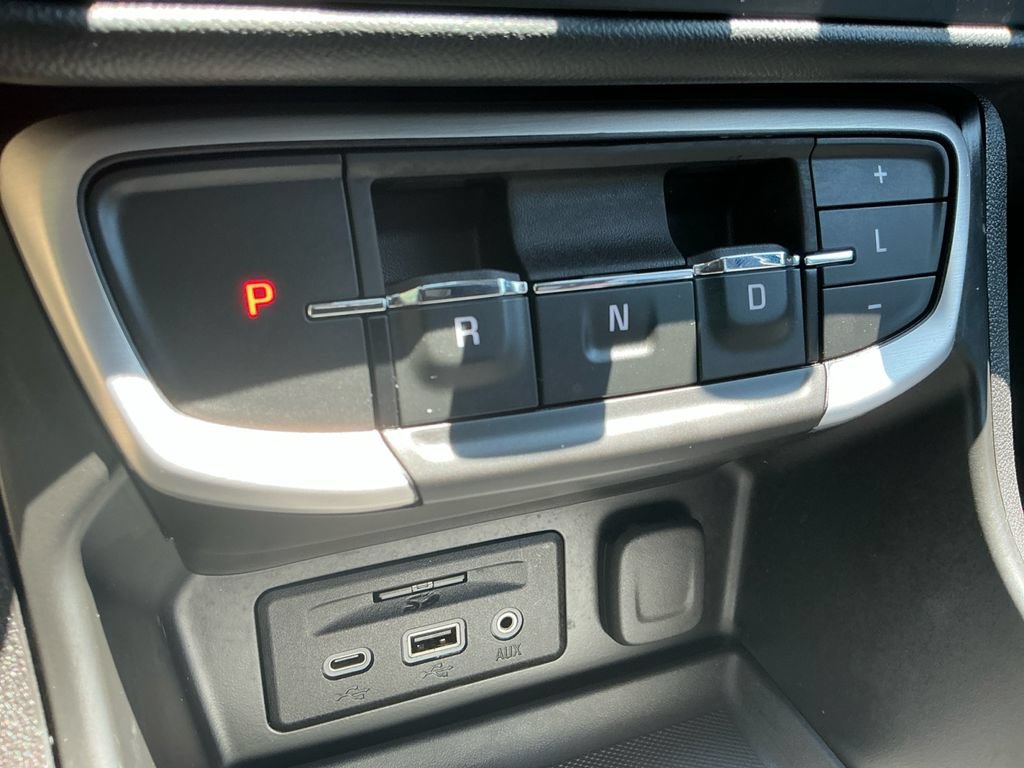 Used 2023 GMC Terrain SLT w/ Infotainment Package II AWD/4WD image 28