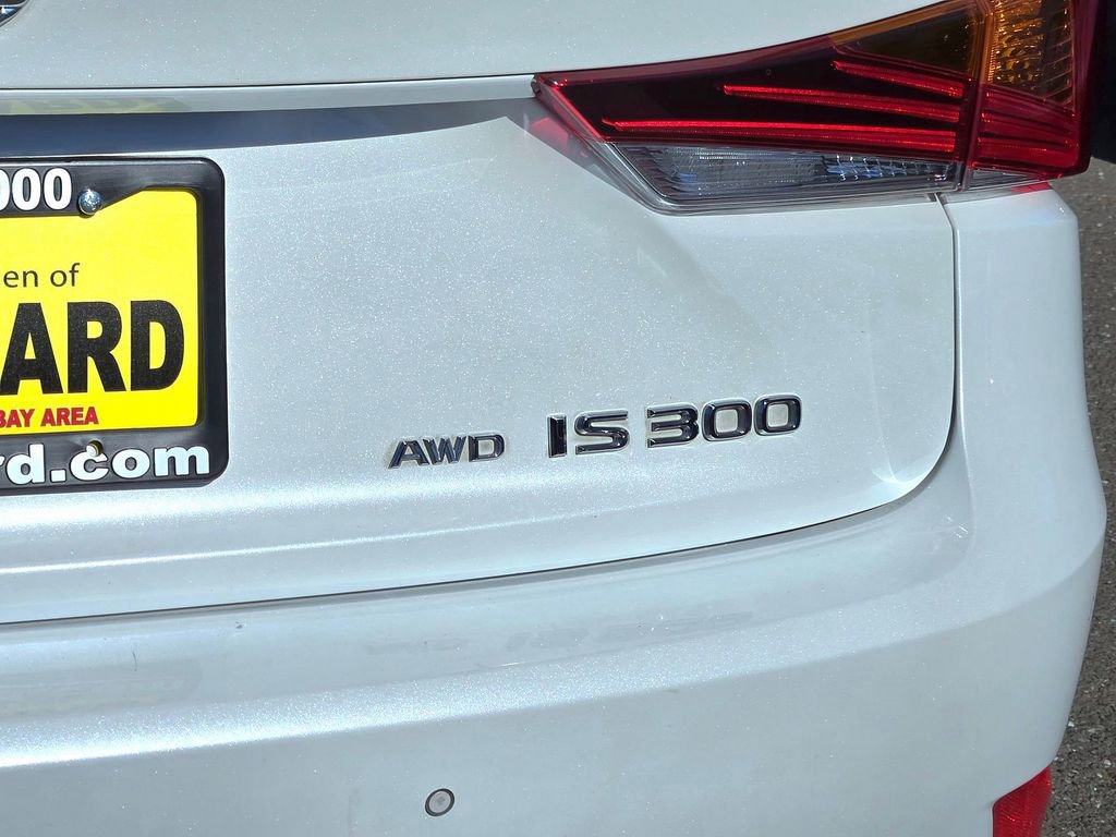 Used 2017 Lexus IS 300 AWD w/ Navigation System Package image 9