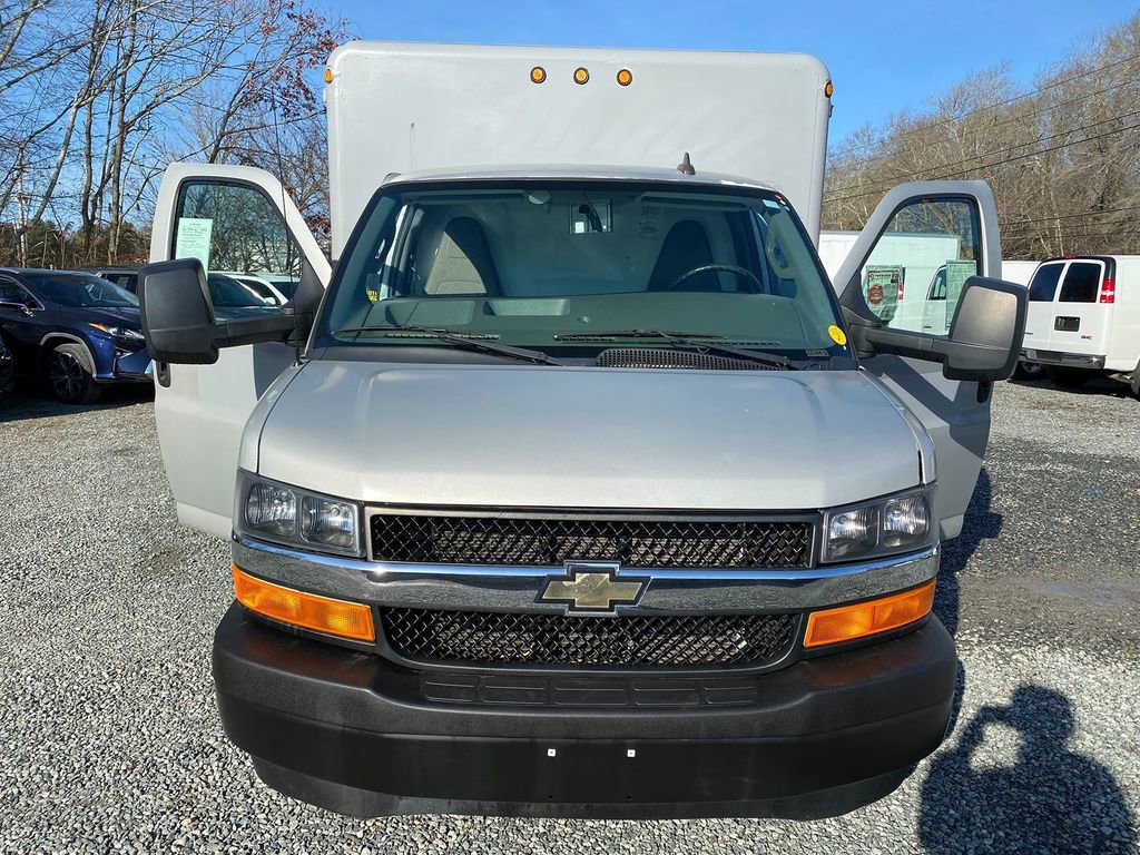 Used 2017 Chevrolet Express 3500 Work Van image 23