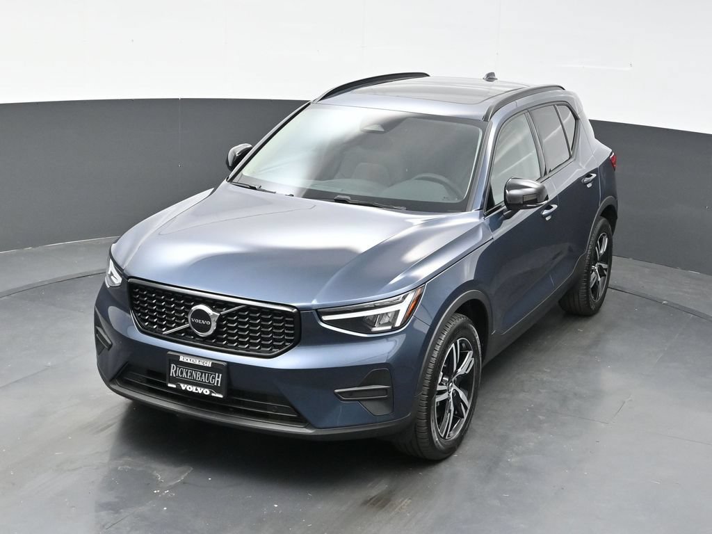 New 2026 Volvo XC40 B5 Core w/ Climate Package AWD/4WD image 31