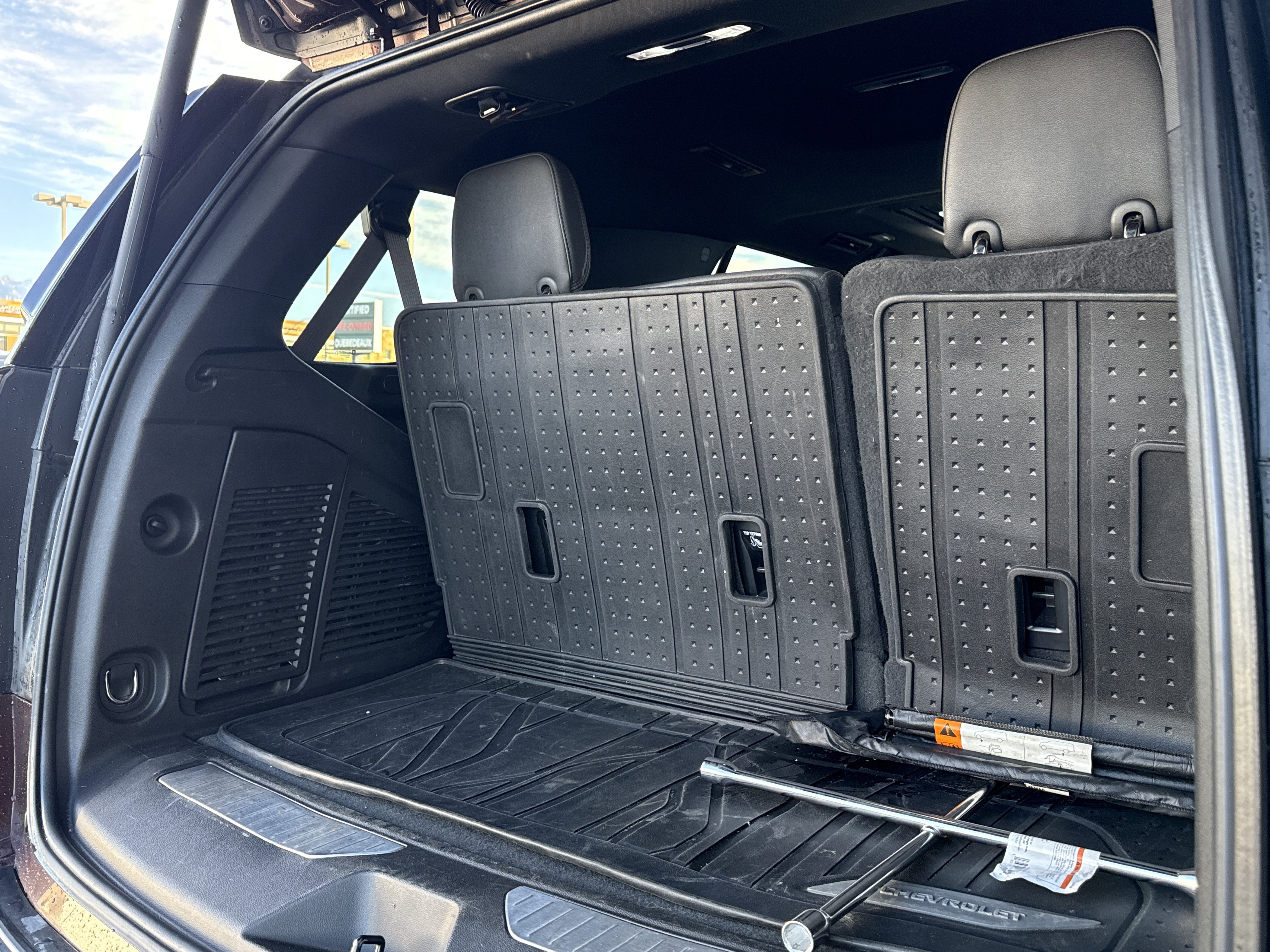 Used 2023 Chevrolet Tahoe RST image 11