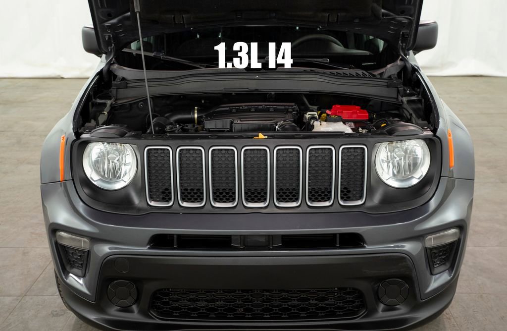 Used 2023 Jeep Renegade Latitude AWD/4WD image 3
