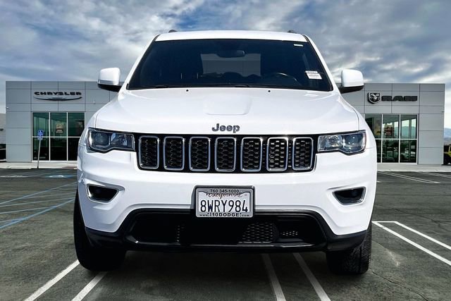 Used 2021 Jeep Grand Cherokee Laredo X image 2