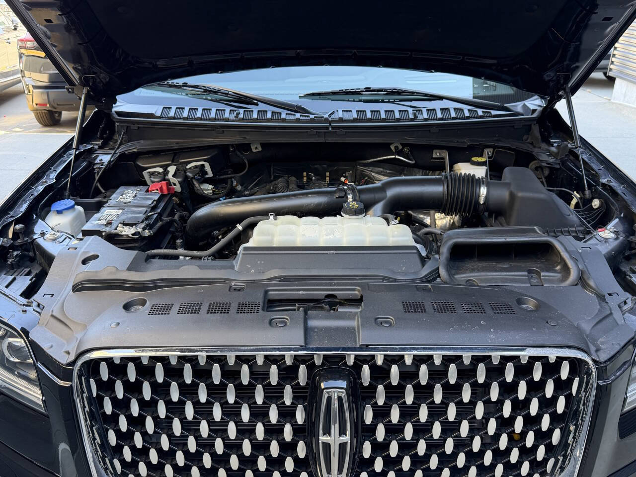 Used 2022 Lincoln Navigator Reserve AWD/4WD image 39