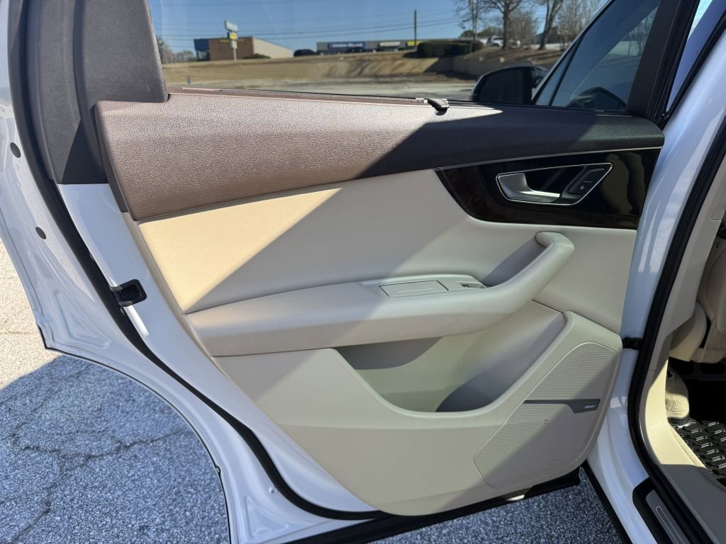 Used 2018 Audi Q7 3.0T Prestige image 23