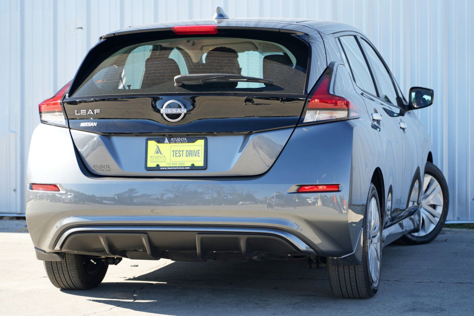 Used 2025 Nissan Leaf S image 4