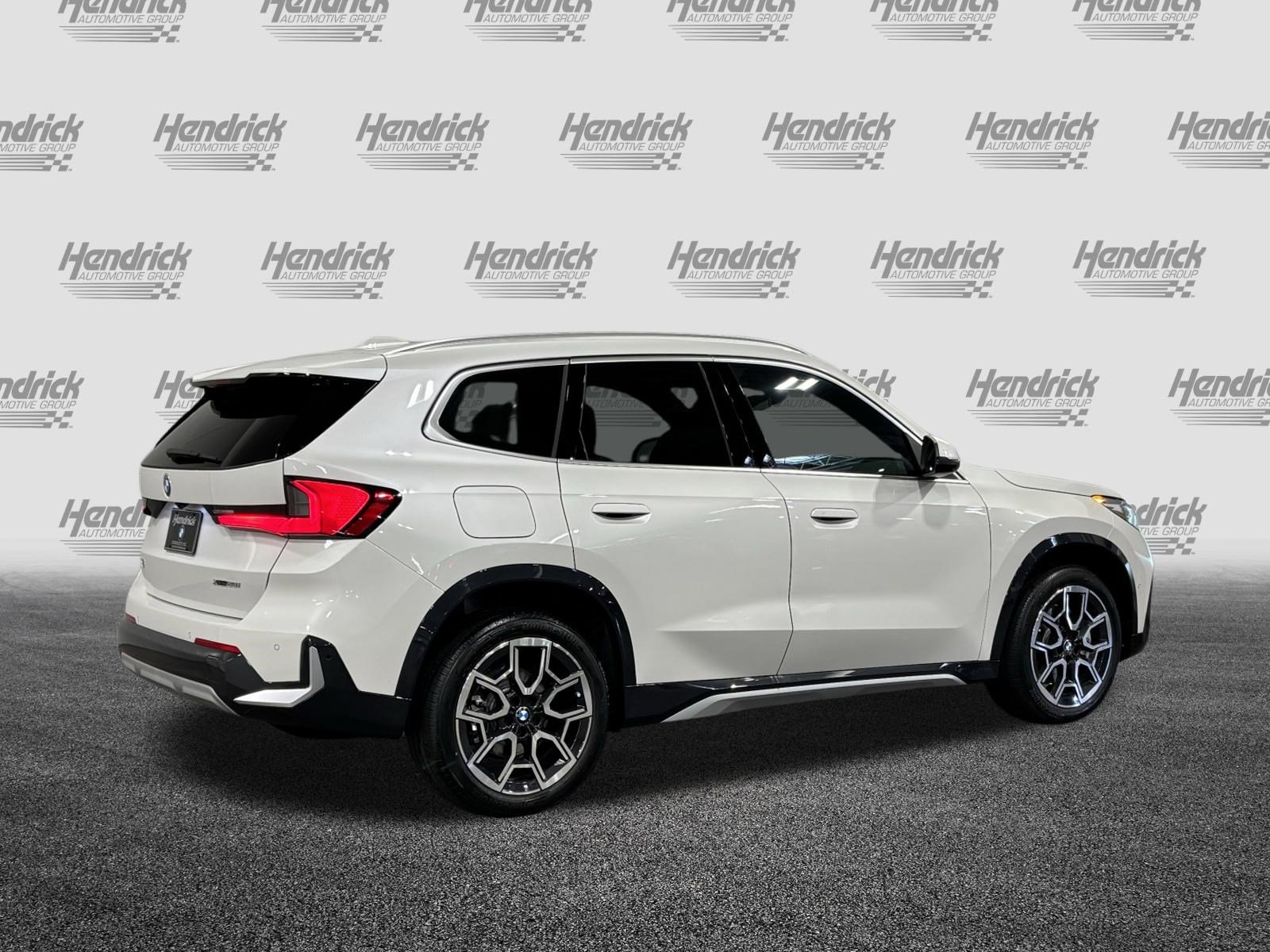 New 2026 BMW X1 xDrive28i w/ Technology Package AWD/4WD image 8