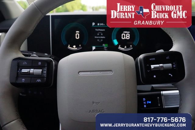 Used 2025 Hyundai Santa Fe SEL image 14
