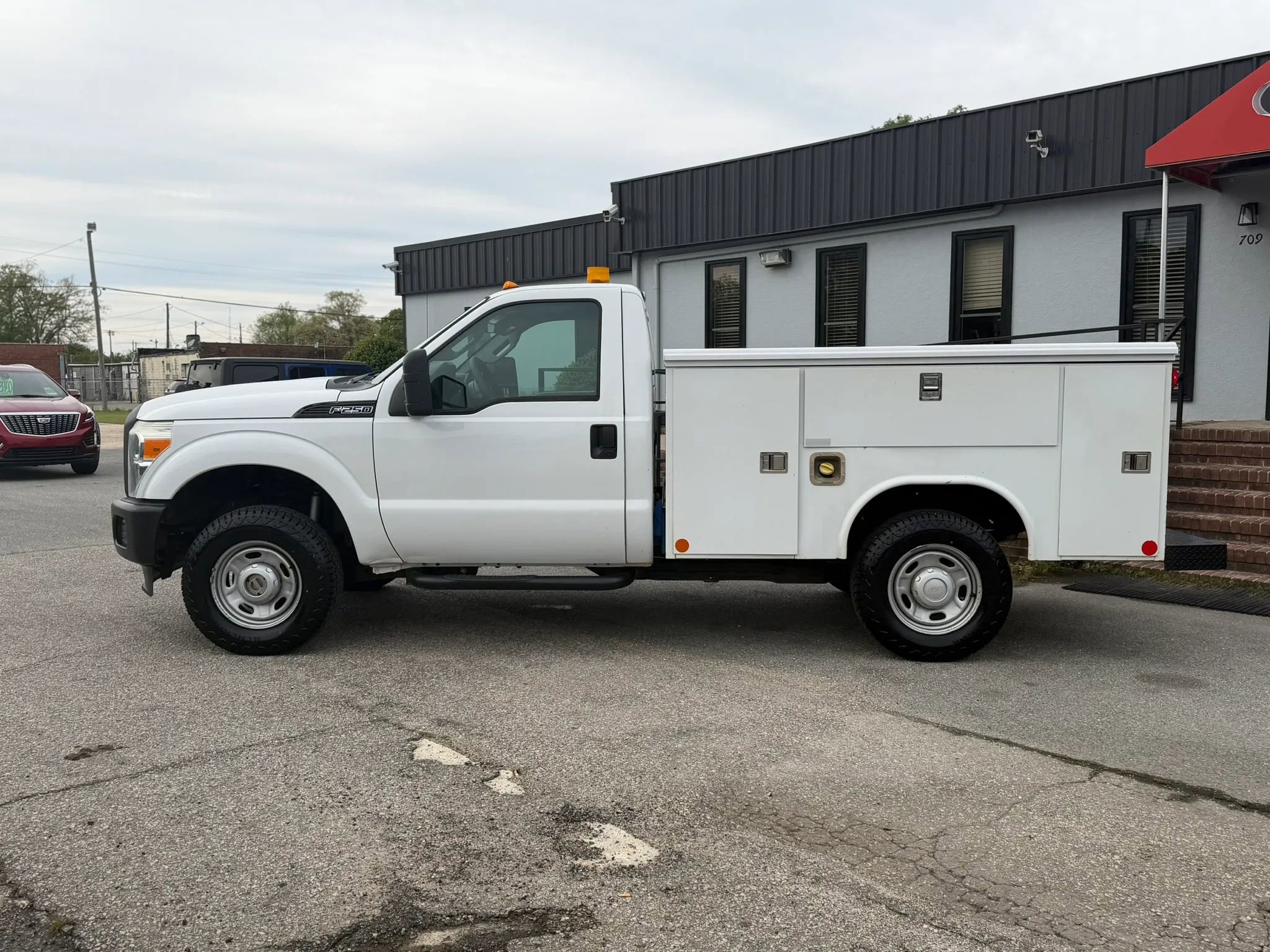 Used 2011 Ford F250 XL AWD/4WD image 10