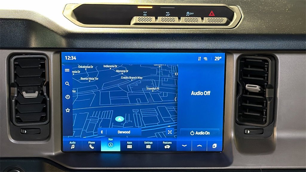 Used 2021 Ford Bronco Outer Banks image 18