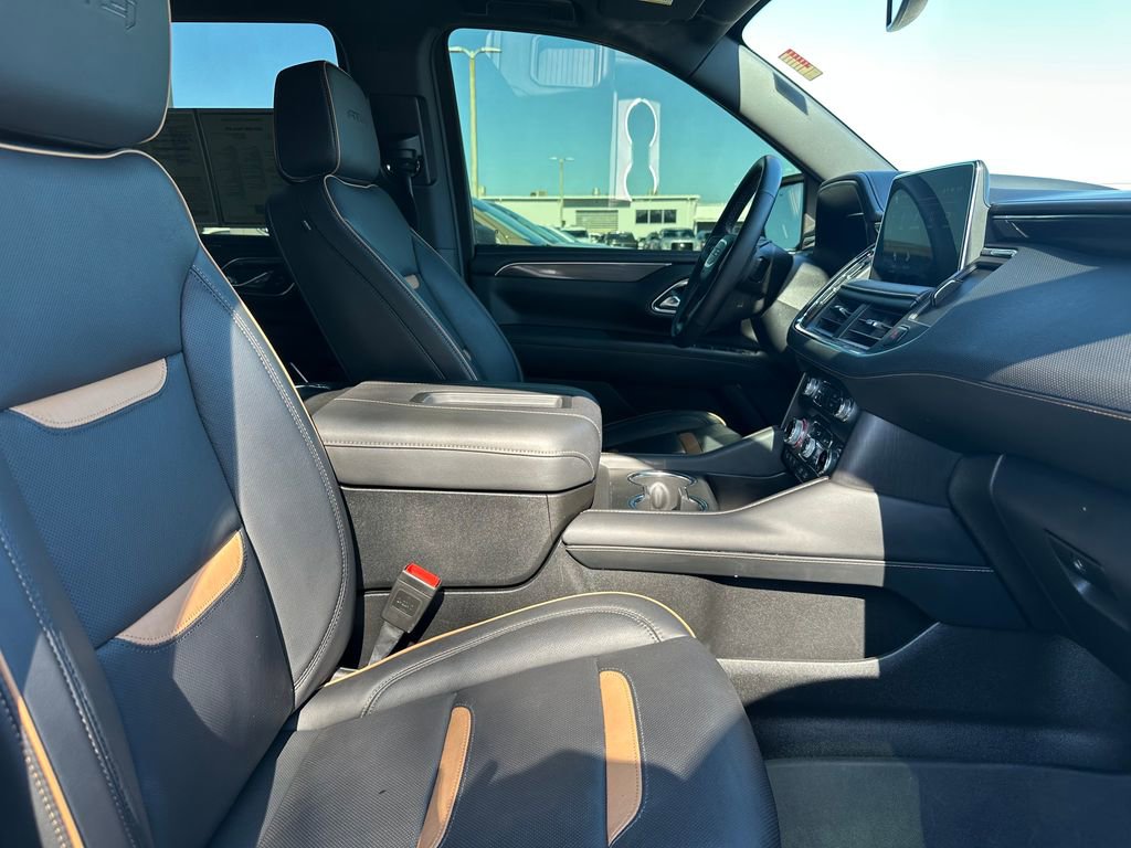 Used 2024 GMC Yukon AT4 w/ AT4 Premium Package image 36