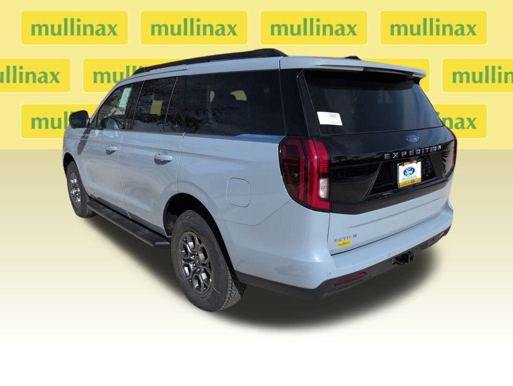New 2026 Ford Expedition Active image 8