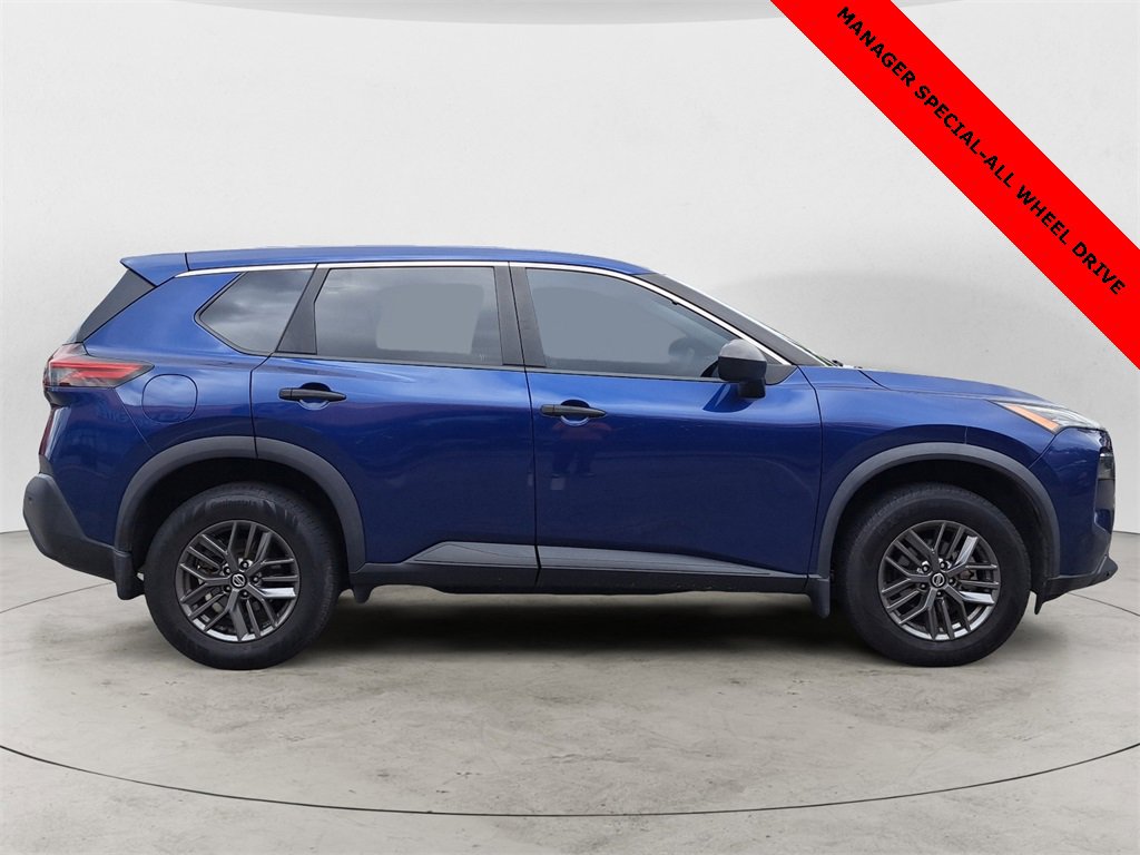 Used 2021 Nissan Rogue S image 2