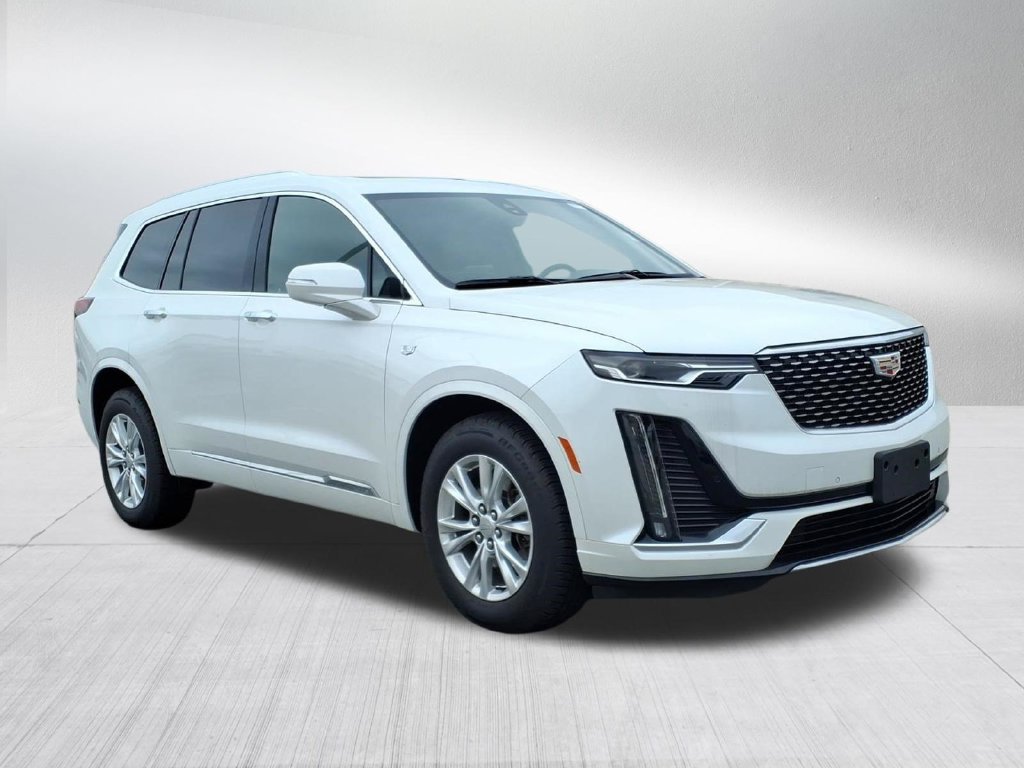 Used 2023 Cadillac XT6 Luxury AWD/4WD image 2