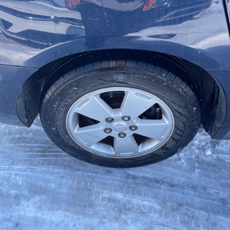 Used 2009 Chevrolet Impala LT w/ Luxury Edition Package image 23