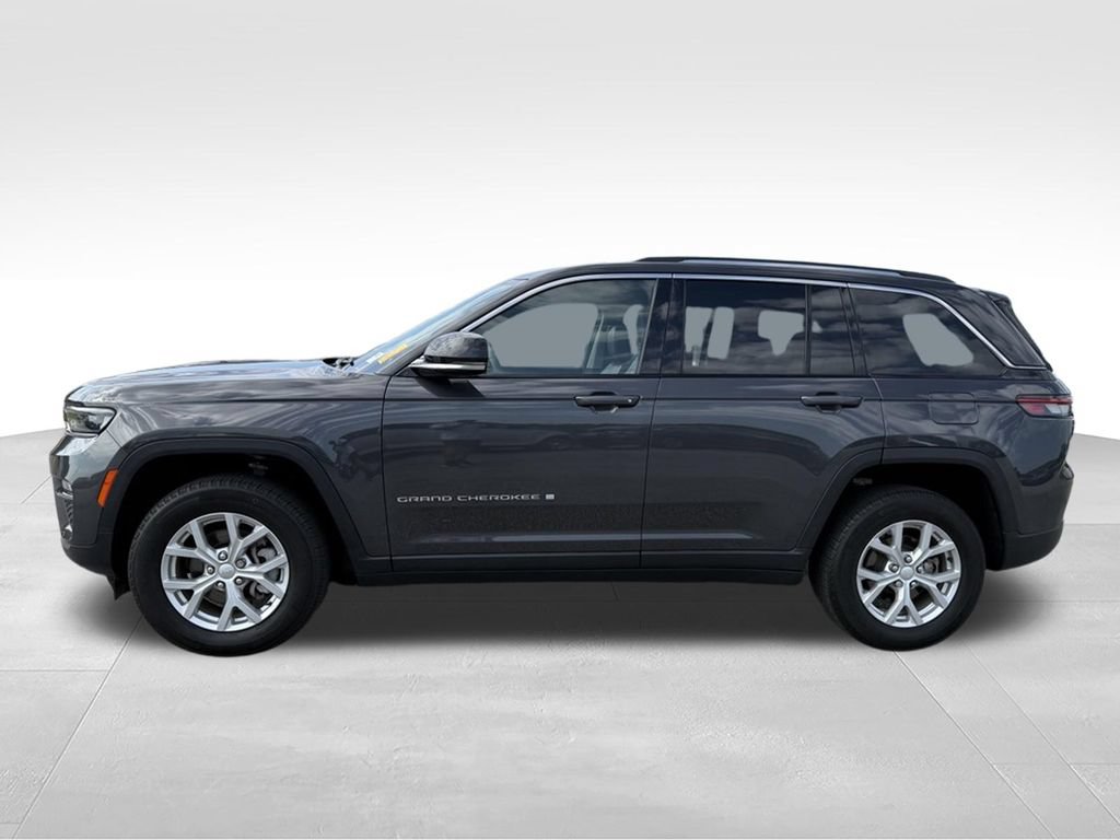 Used 2023 Jeep Grand Cherokee Limited RWD image 2