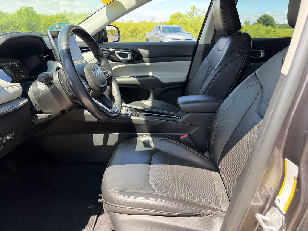 Used 2022 Jeep Compass Limited AWD/4WD image 23