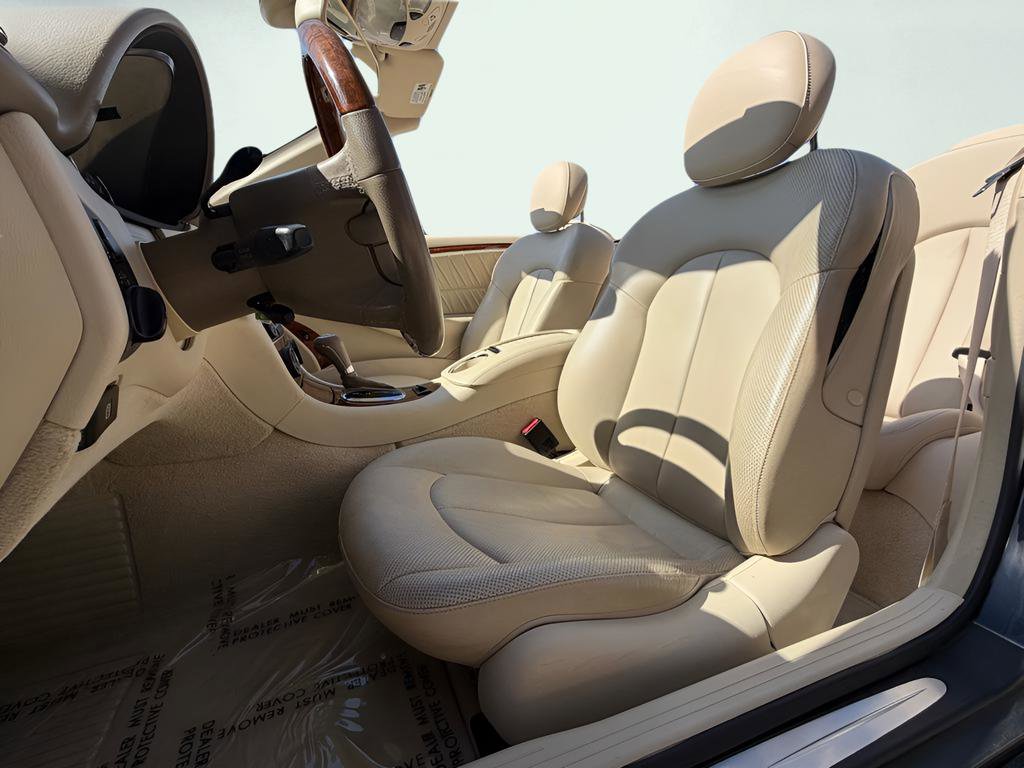 Used 2009 Mercedes-Benz CLK 350 Cabriolet image 18