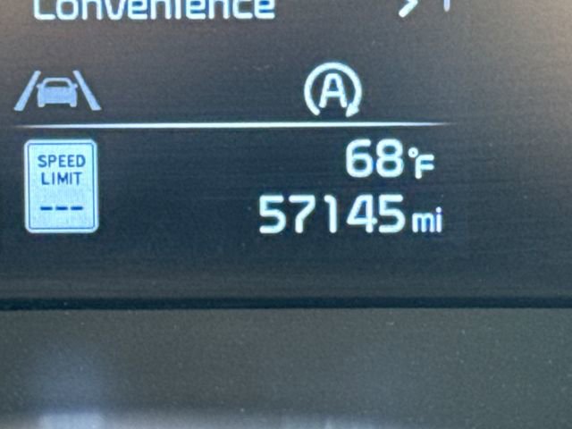 Used 2023 Kia Soul LX w/ LX Technology Package FWD image 16