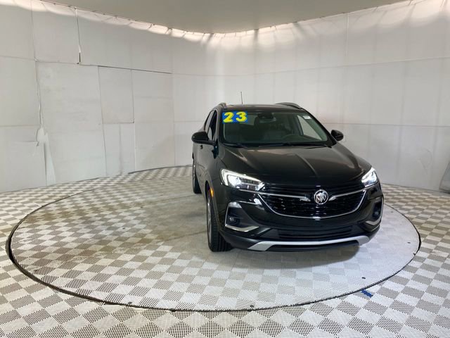 Used 2023 Buick Encore GX Essence w/ Experience Buick Package AWD/4WD image 1