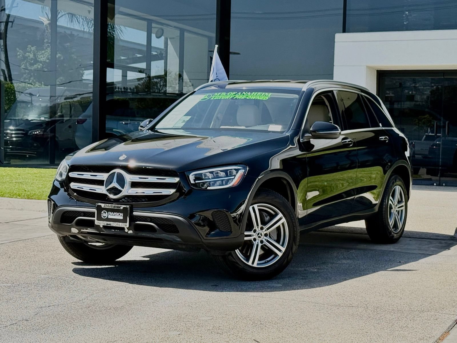 Used 2021 Mercedes-Benz GLC 300 image 2