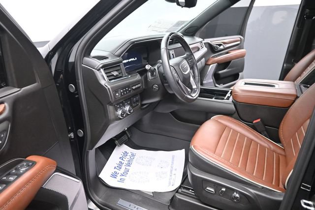 Used 2024 GMC Yukon Denali Ultimate AWD/4WD image 19