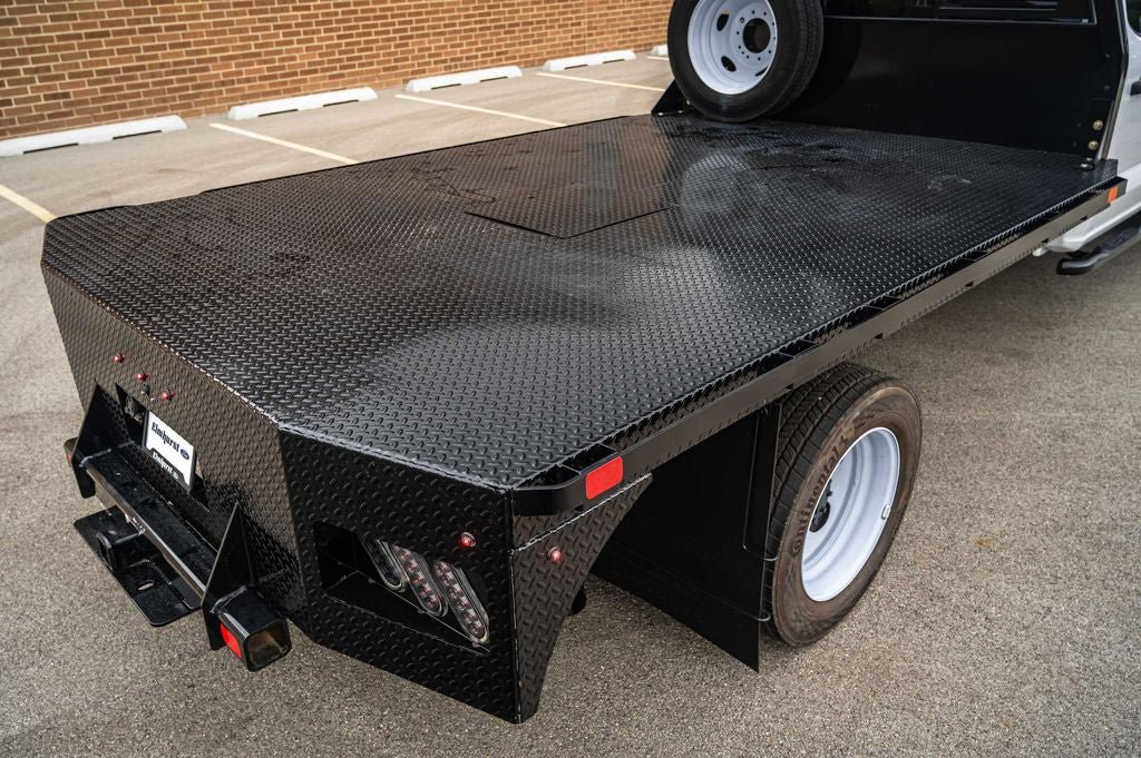 Used 2025 Ford F550 4x4 Crew Cab w/ XLT Value Package image 15