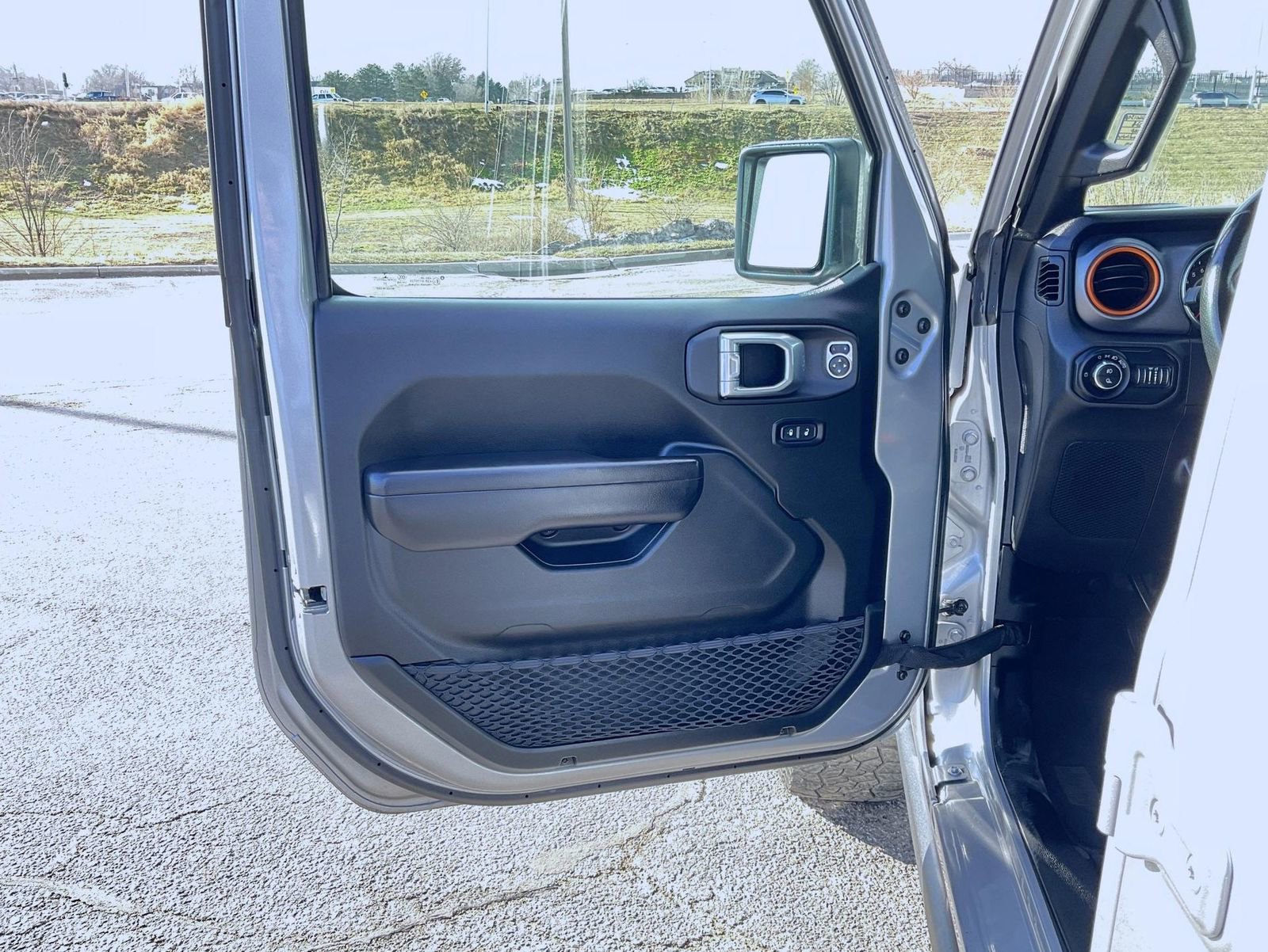 Used 2021 Jeep Gladiator Mojave w/ LED Lighting Group image 9