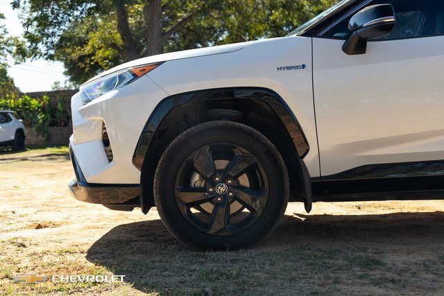 Used 2021 Toyota RAV4 XSE image 11