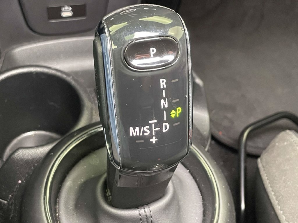 Used 2024 MINI Cooper S FWD image 26
