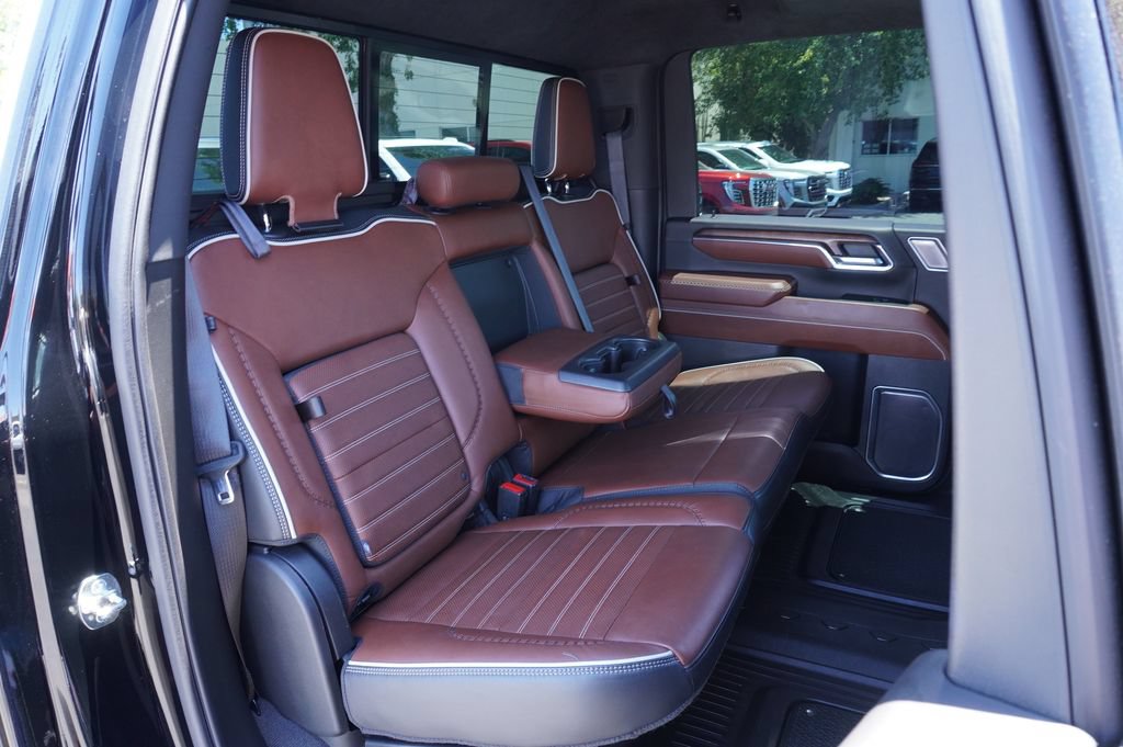 Certified 2024 GMC Sierra 3500 Denali Ultimate AWD/4WD image 10