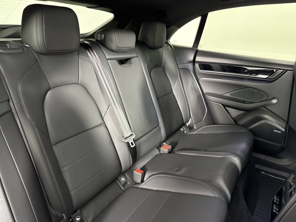 Certified 2025 Porsche Macan 4 Electric AWD/4WD image 23