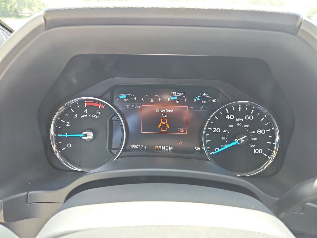 Used 2022 Ford F350 Lariat w/ Tremor Off-Road Package image 18