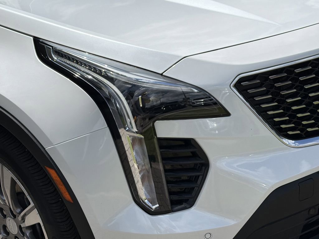 Certified 2023 Cadillac XT4 Premium Luxury FWD image 7