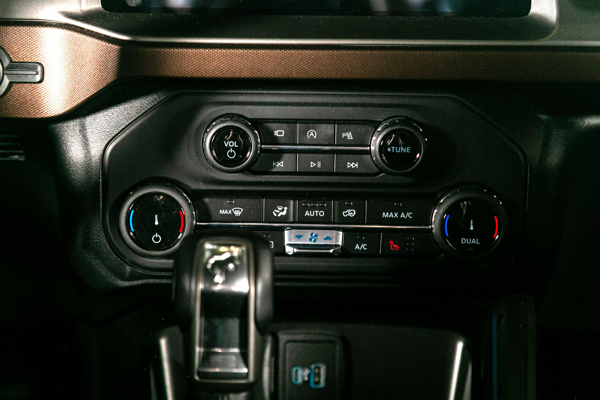 Used 2022 Ford Bronco Outer Banks w/ Sasquatch Package image 38