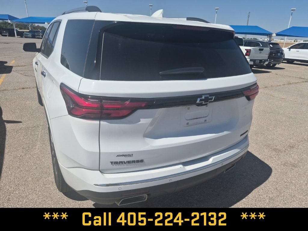 Used 2022 Chevrolet Traverse Premier w/ LPO, Blackout Package FWD image 15