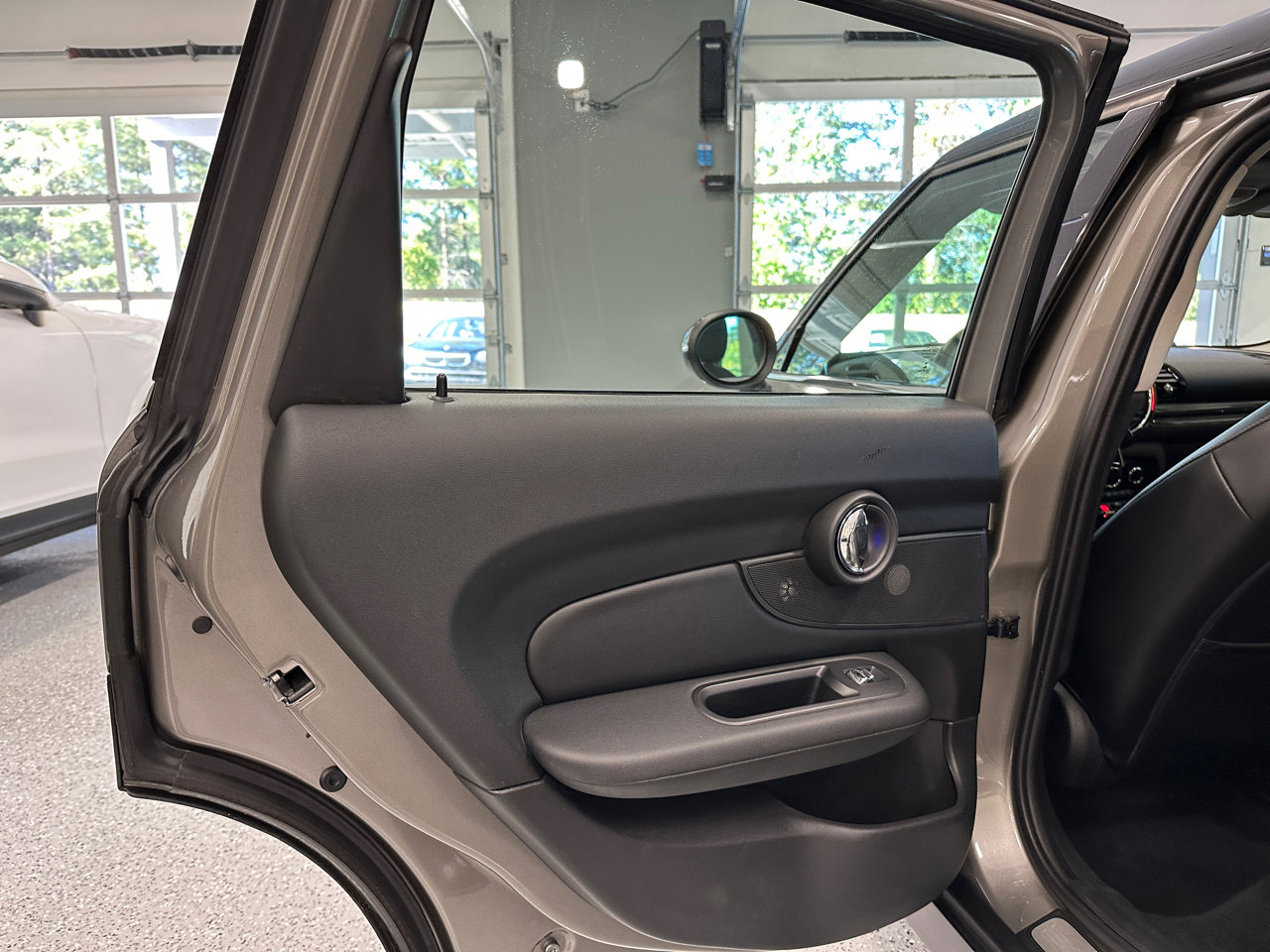 Used 2016 MINI Cooper Clubman image 21