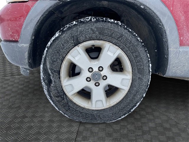 Used 2003 Ford Explorer XLT image 14