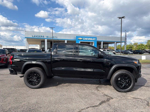 New 2026 Chevrolet Colorado Trail Boss AWD/4WD image 2