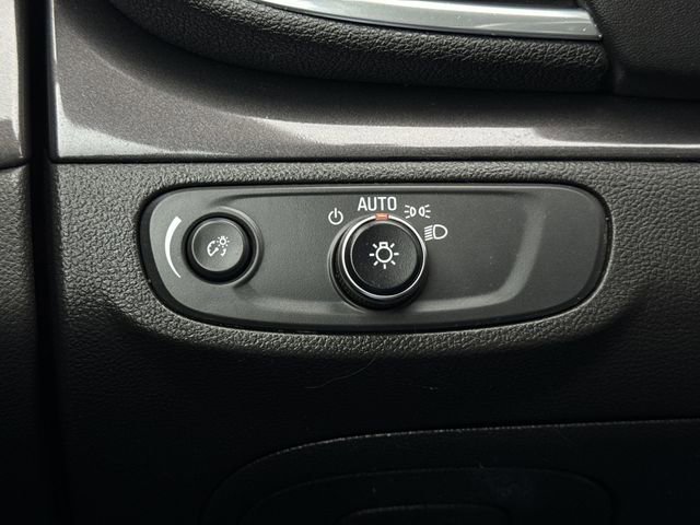 Used 2022 Buick Encore Preferred w/ Safety Package image 18