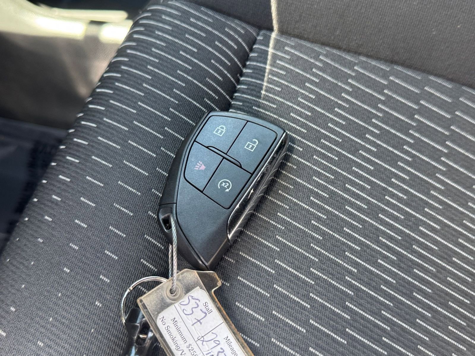 Used 2025 Chevrolet Equinox LT FWD image 25