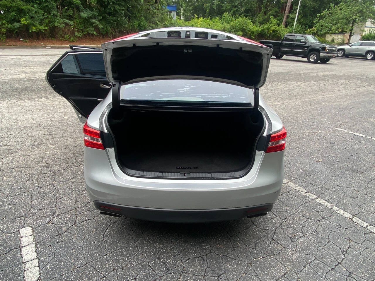 Used 2013 Toyota Avalon Limited FWD image 47