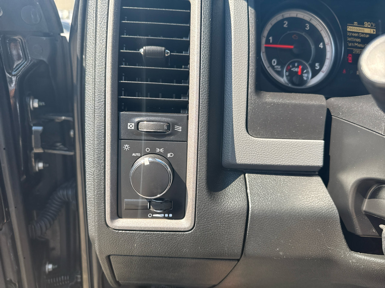Used 2016 RAM 4500 Tradesman w/ Power & Remote Entry Group RWD image 19