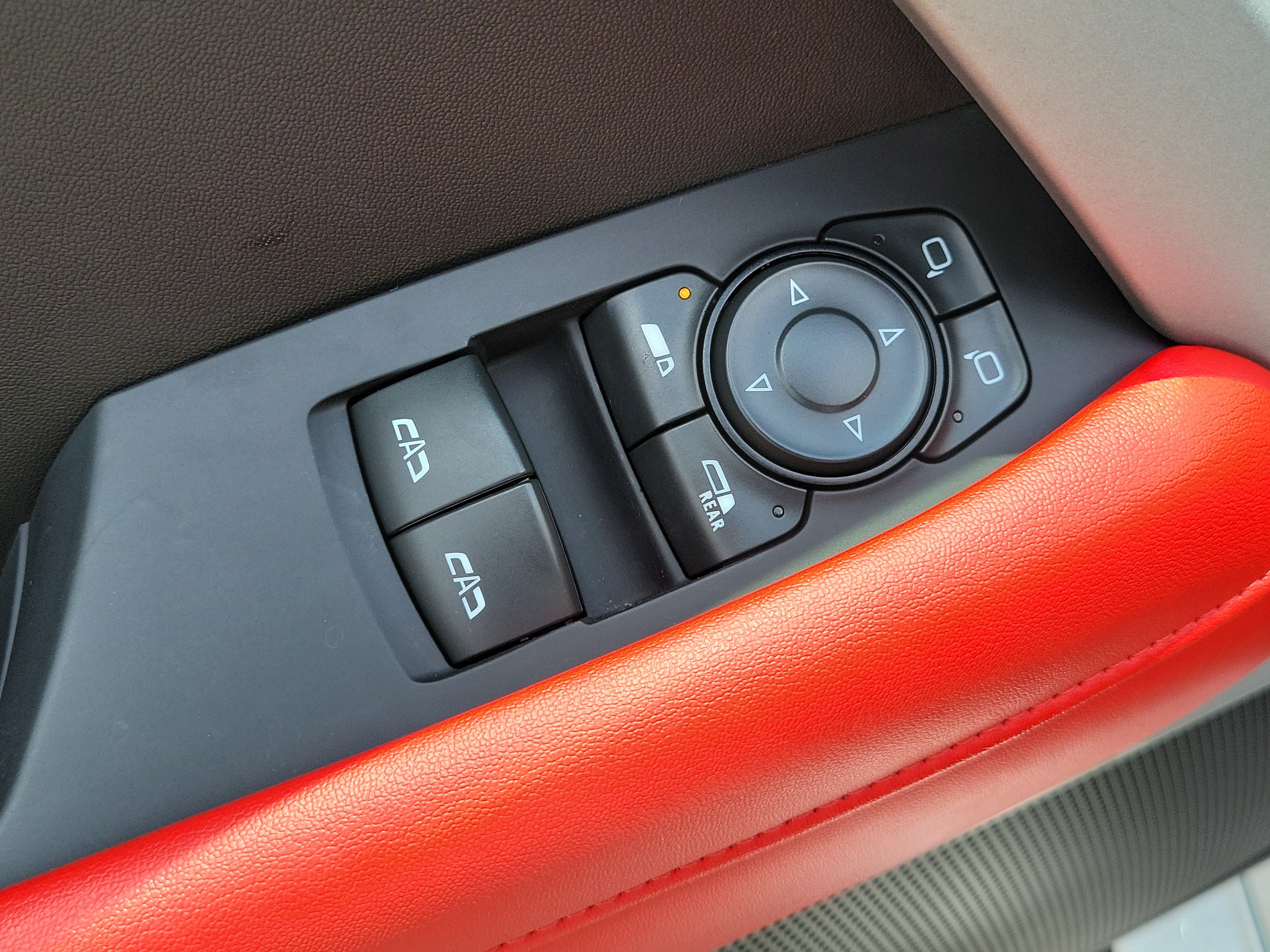 Used 2023 Chevrolet Camaro LT RWD image 15
