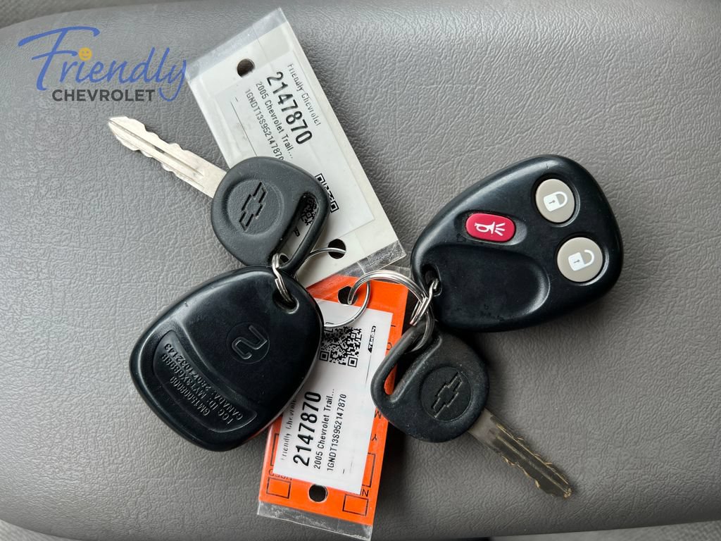 Used 2005 Chevrolet TrailBlazer LS w/ LS Preferred Equipment Group AWD/4WD image 30