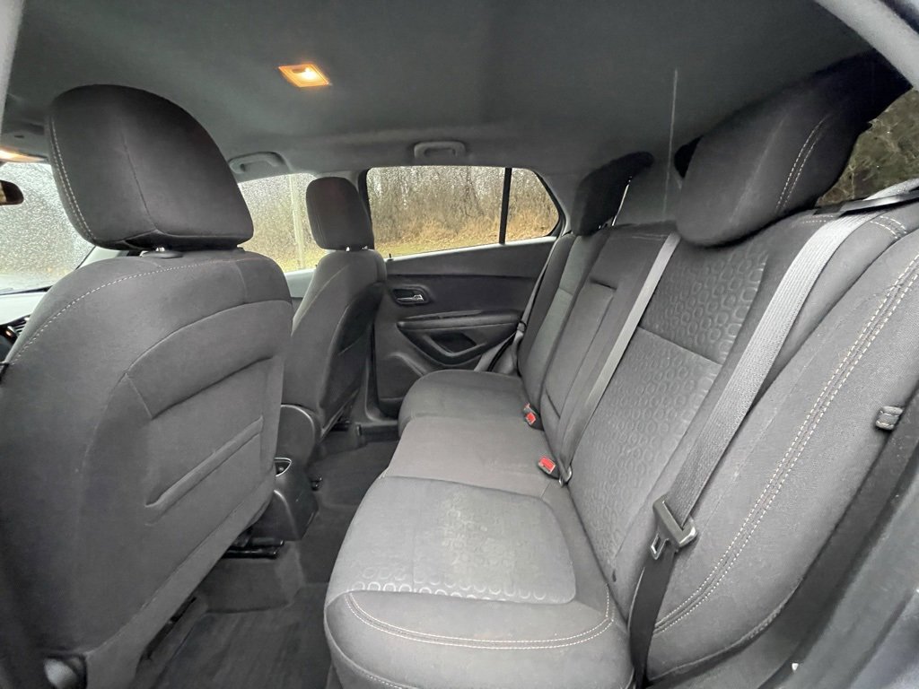 Certified 2020 Chevrolet Trax LS w/ Tint and Cruise Package image 18