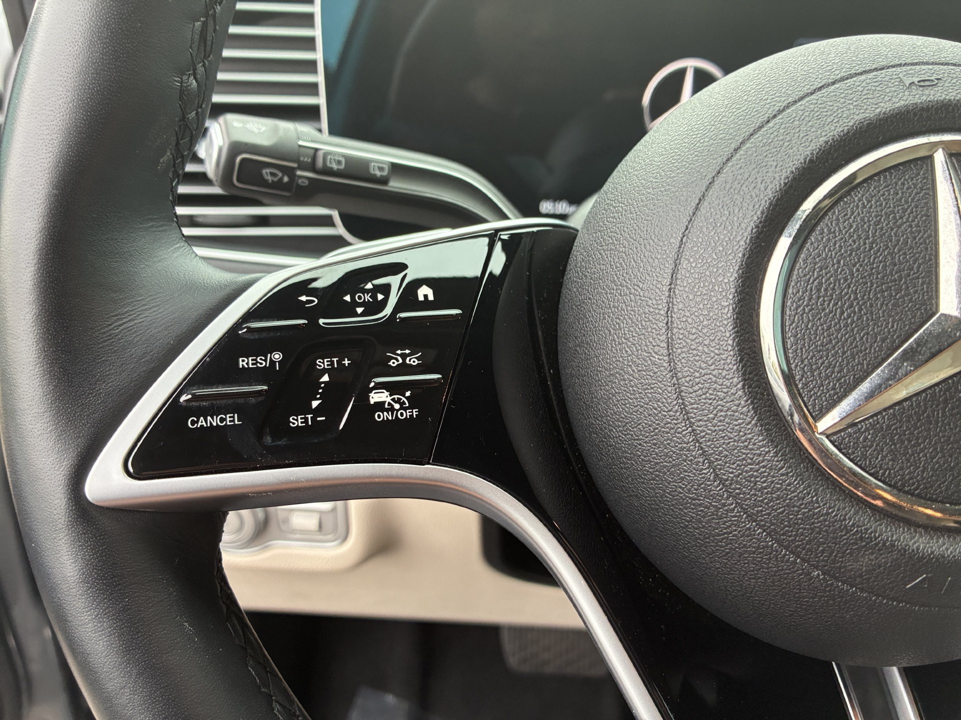 Certified 2025 Mercedes-Benz GLE 580 4MATIC image 17